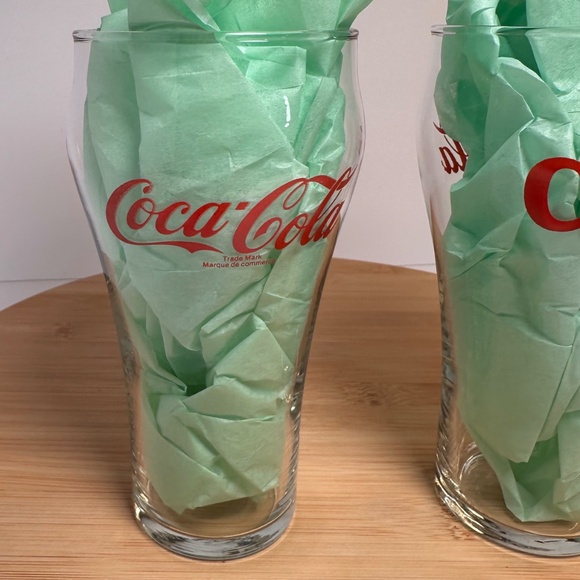 Vintage Coca-Cola Glasses | Set of 2 | Coke Logo | One with Fading - Picture 3 of 7